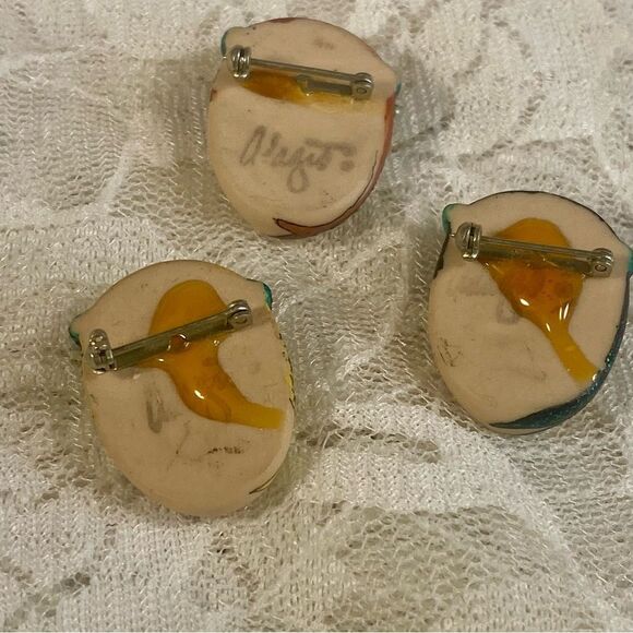 Vintage Signed Adagio Porcelain Hand Painted Pin Brooches Set of 3 Crystal Eyes - Picture 2 of 5